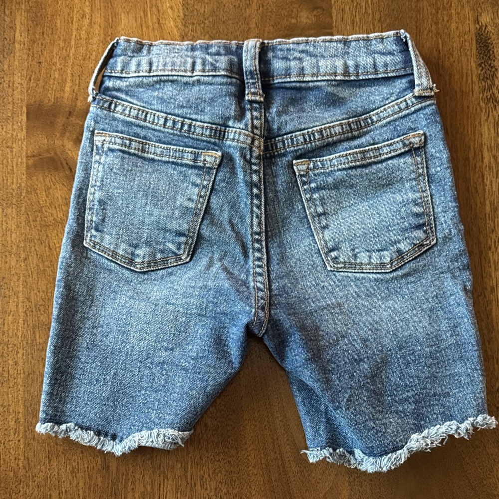 Old Navy Two-Pack Distressed Denim Shorts - Light Blue & Dark Blue - Picture 8 of 8